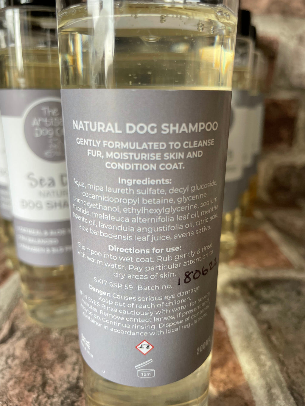 Natural Oatmeal & Aloe Vera Dog Shampoo product image
