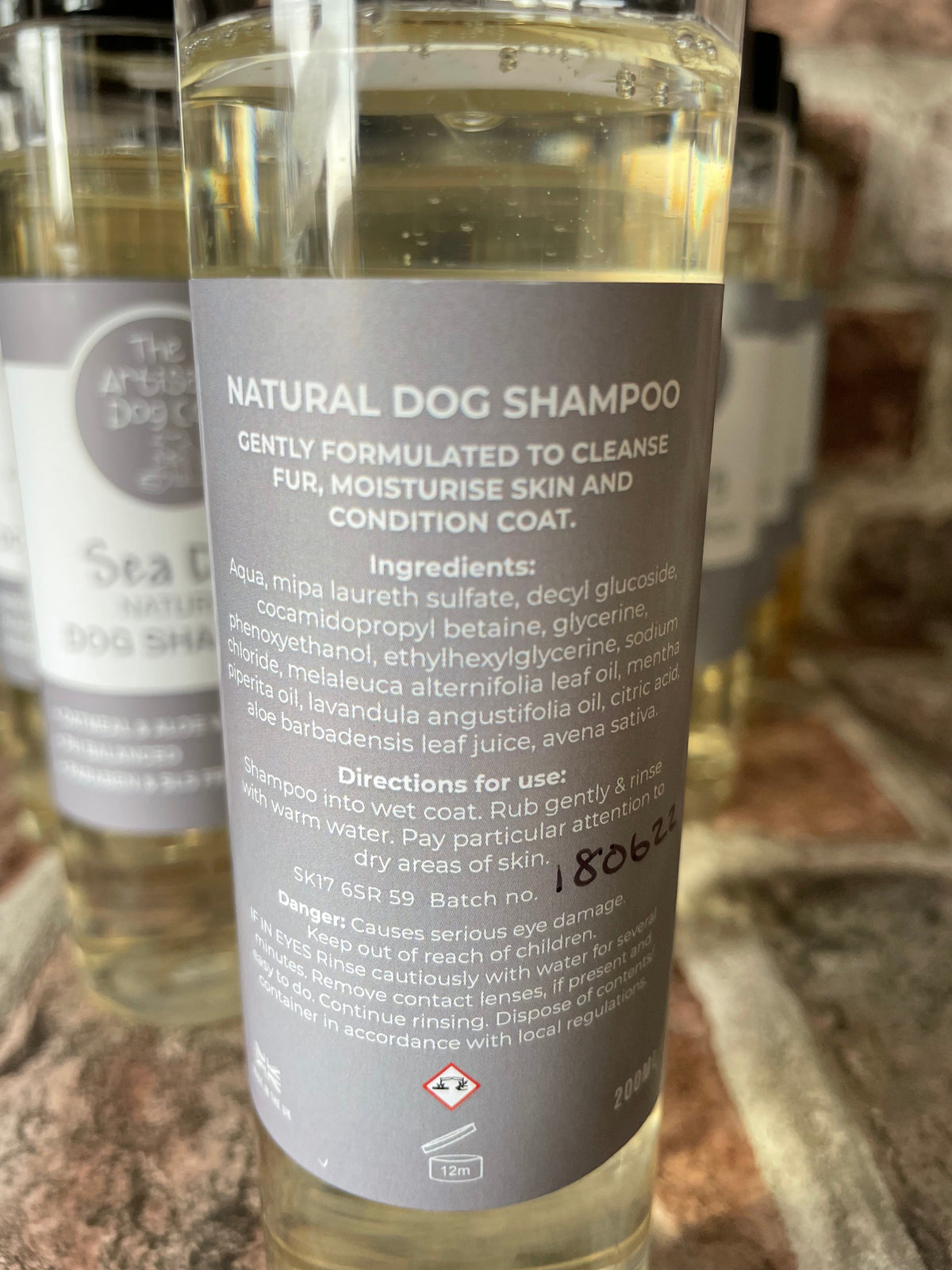 Natural Oatmeal & Aloe Vera Dog Shampoo product image